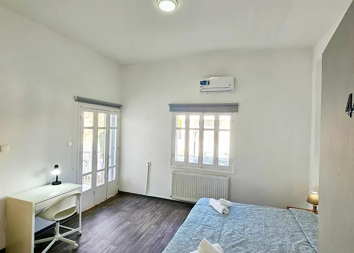 The Lemon Tree Ларнака