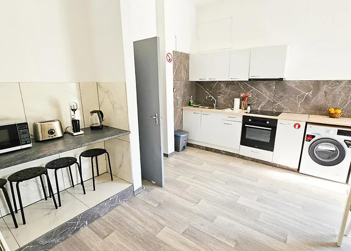 Hostel The Lemon Tree *